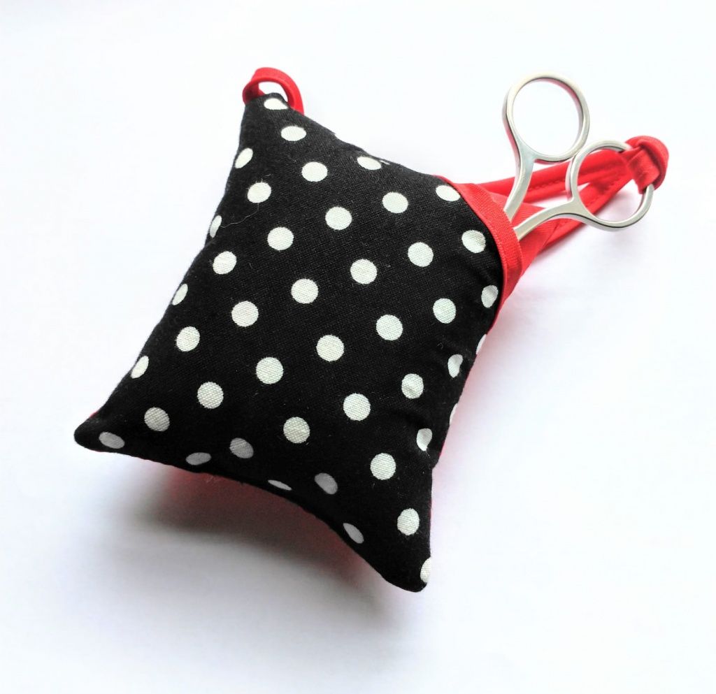 Игольница и ножницы"Polka dots" PRYM 610322
