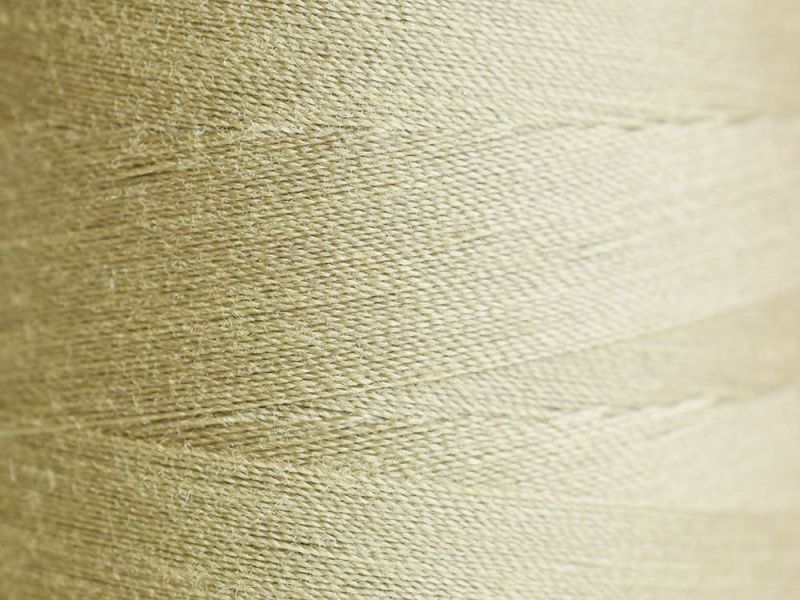 Нити для машинной стежки Madeira Aeroquilt №40 (2750 м)