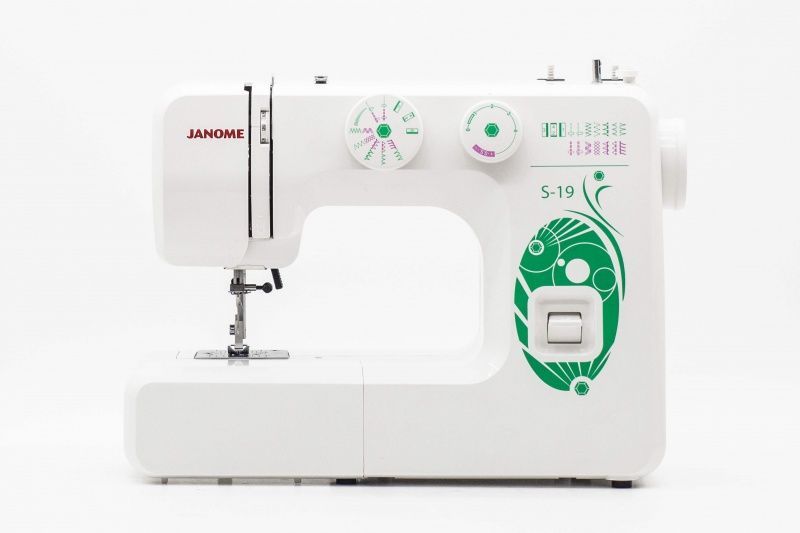 Швейная машина Janome S-19