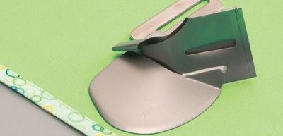 Улитка для двойной подгибки вшиваемой ленты или косой бейки (36мм) B0421S02A-E
