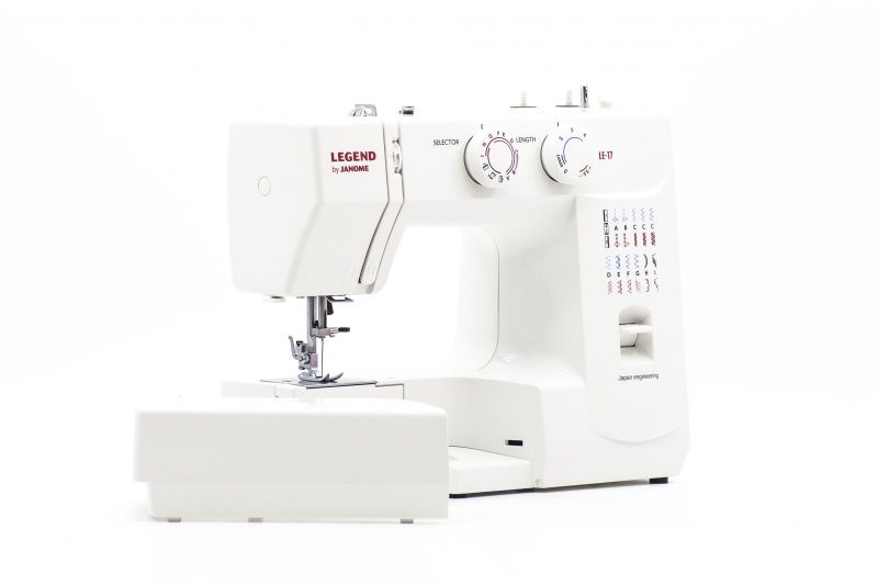 Швейная машина Janome LE-17
