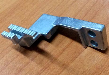 Рейка дифференциальная оверлока Janome 204D, 205D, 210D, 4952, 644D, 714D, 9102D