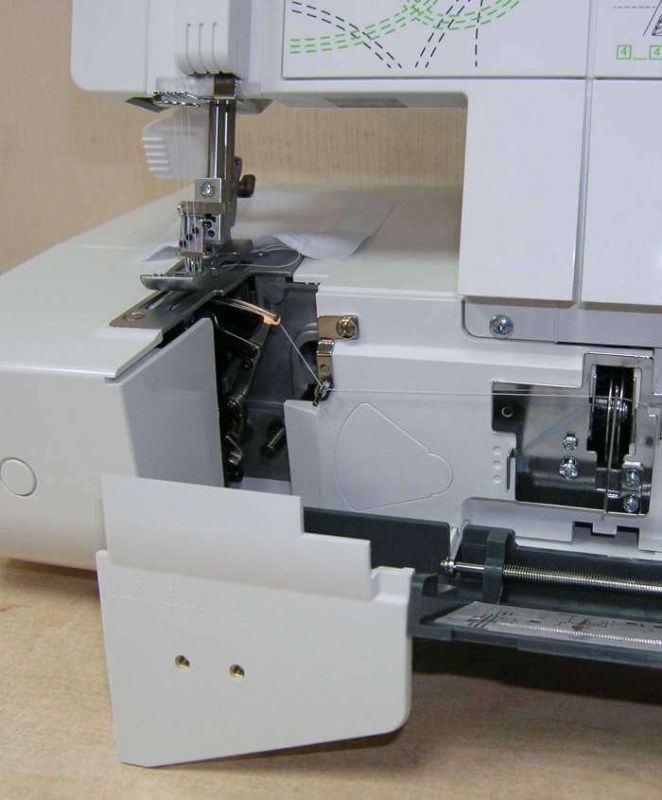 Распошивальная машина Leader CoverStitch VS 400D