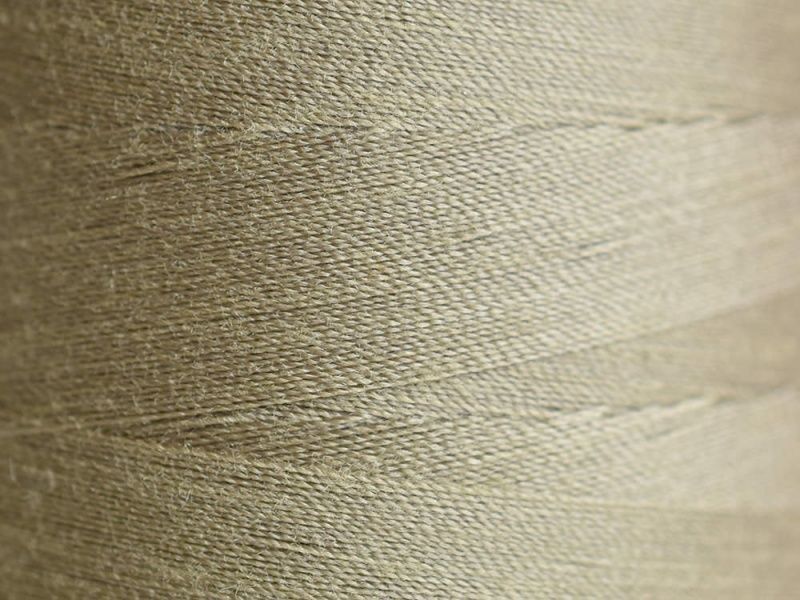 Нити для машинной стежки Madeira Aeroquilt №40 (2750 м)