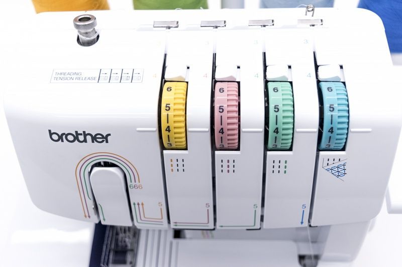 Распошивальная машина Brother 2340 CV