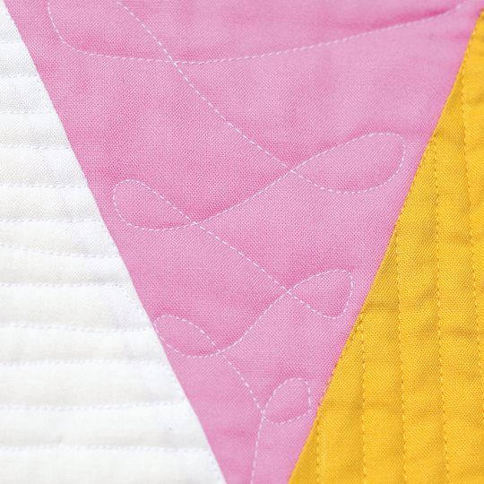 Швейная машина Bernina B570 QE