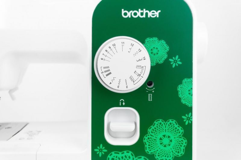 Швейная машина Brother RS-100S