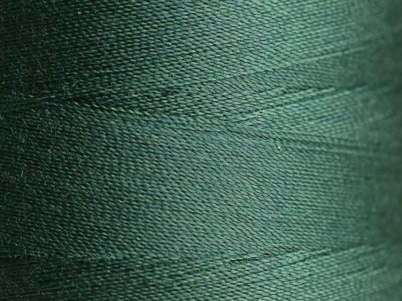 Нити для машинной стежки Madeira Aeroquilt №40 (2750 м)