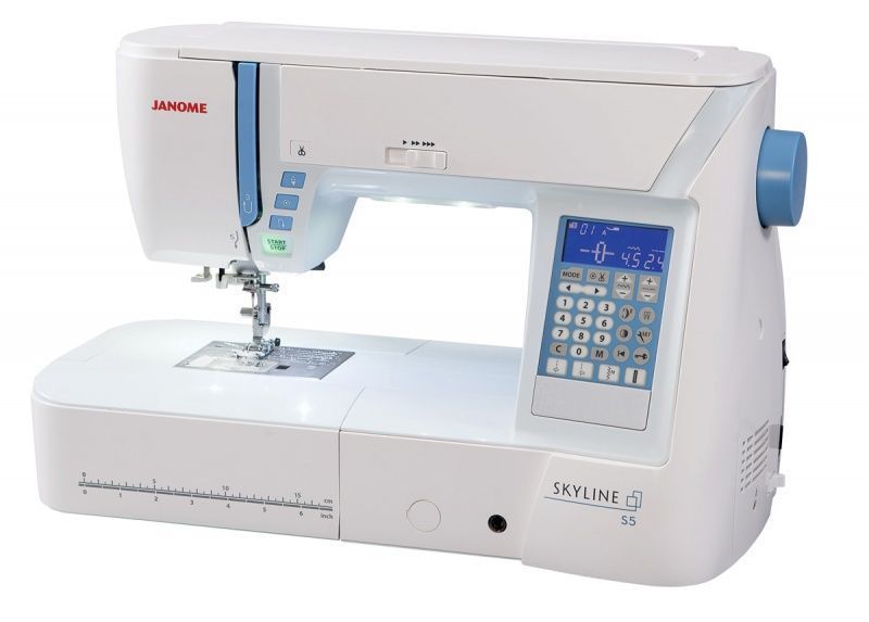 Швейная машина Janome Skyline S5