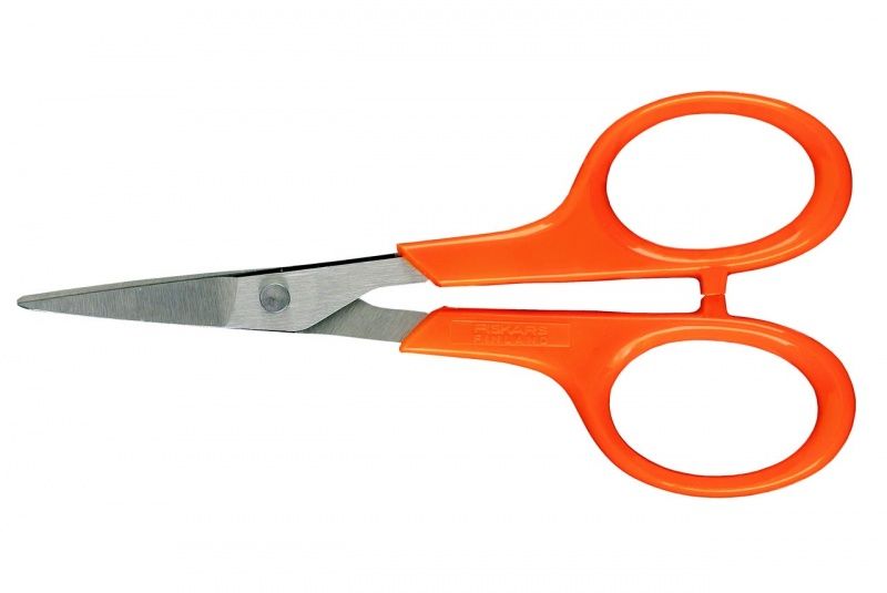 Ножницы Fiskars для вышивки с острыми концами лезвий 10см 9807