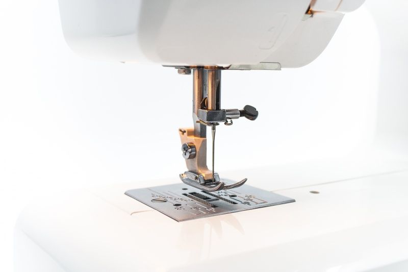 Швейная машина Janome V-14 Escape