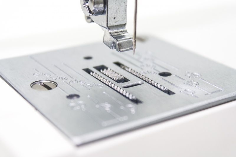 Швейная машина Janome PS-19