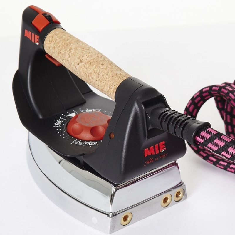 Пароочиститель(в комплекте утюг) Mie Stiro Pro LUXE