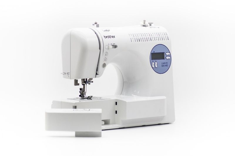 Швейная машина Brother DS-140