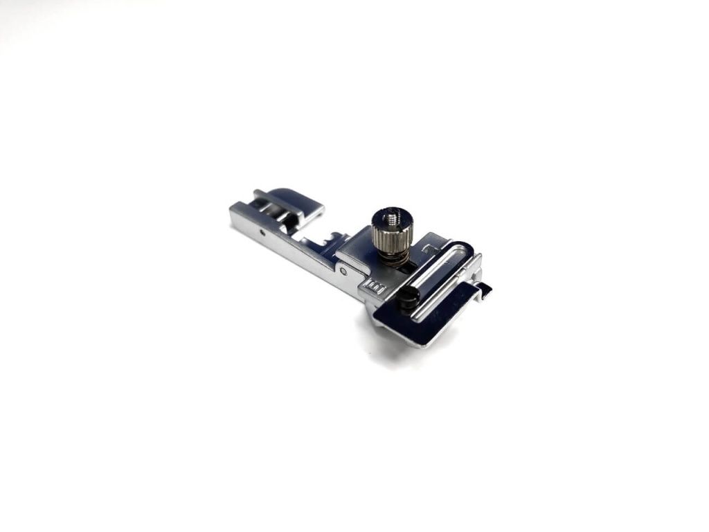 Лапка для вшивания резинки Babylock B5002S01A для оверлоков