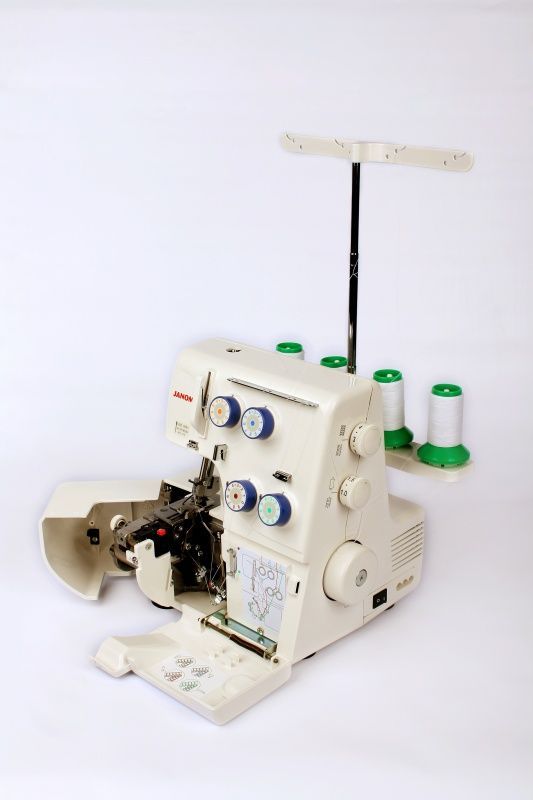 Оверлок Janome m9002d