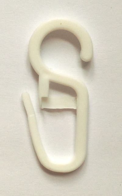 Крючок цв.белый арт.231 biaty