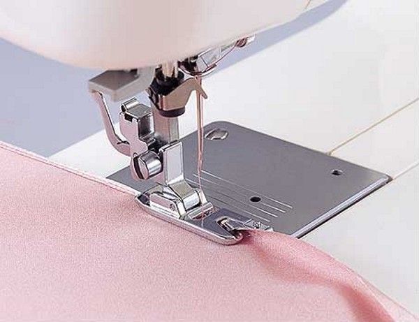 Лапка Janome подрубатель 2 мм 611-404-000