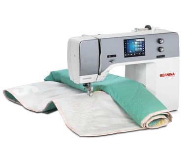 Швейная машина Bernina 740
