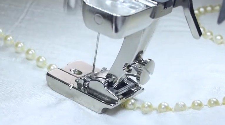 Лапка Bernina №12 для обработки трикотажа (5мм)