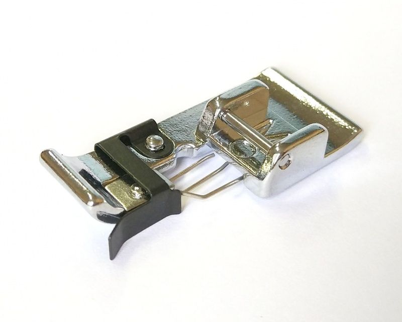 Лапка оверлочная Janome (9мм) 859-810-007