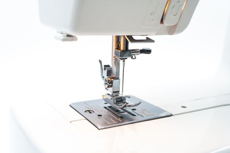 Швейная машина Janome LE-17