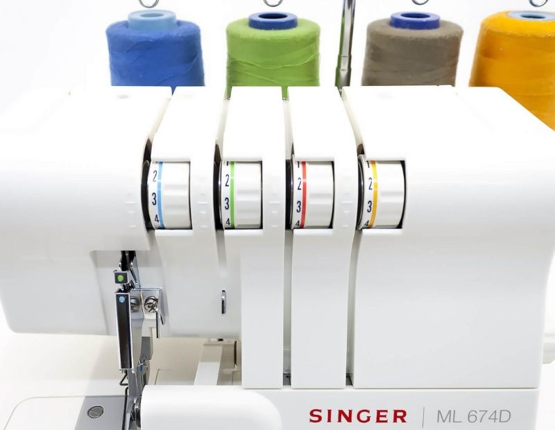 Оверлок Singer MyLock 674D