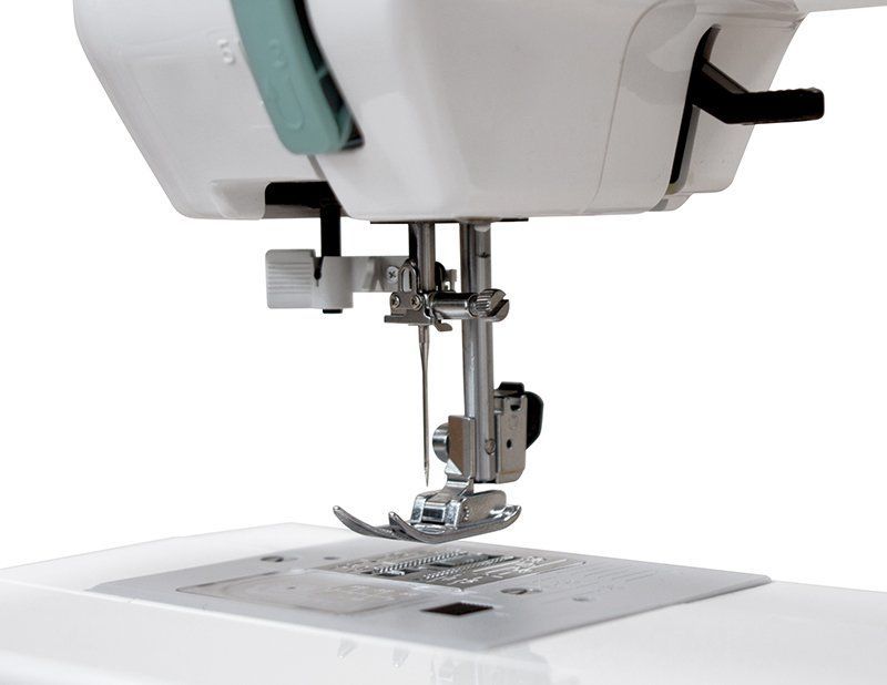 Швейная машина JANOME HD 6130