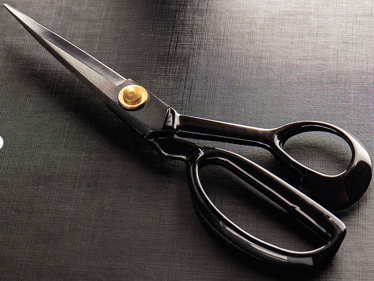 Ножницы портновские цельнометаллические  в футляре 21,5см Hemline B4726