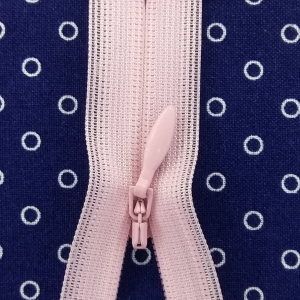 Молния потайная 40см, неразъемная тип 2 (4,20мм) YKK 0004715/40 CHC-26