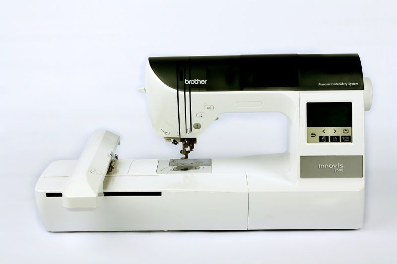 Вышивальная машина Brother NV-750E