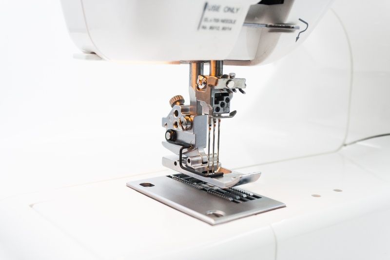Распошивальная машина Janome Cover Pro 7
