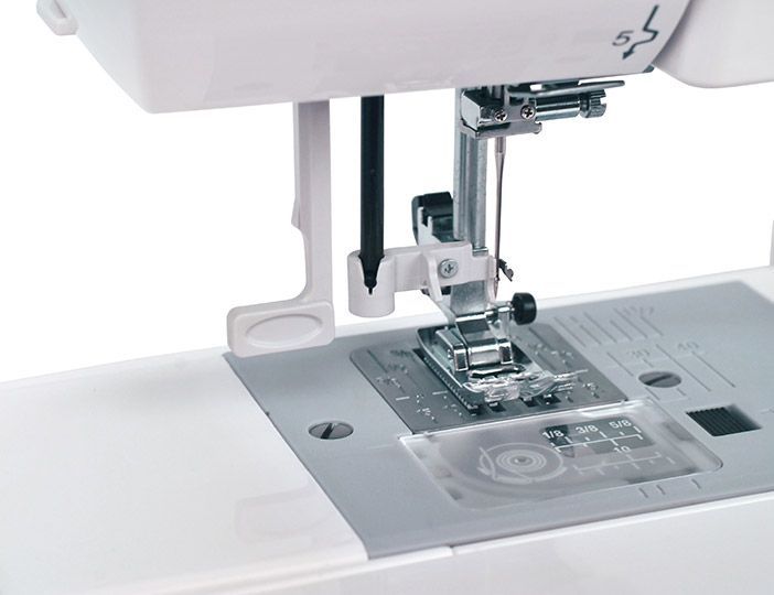 Швейная машина Janome DC 3900