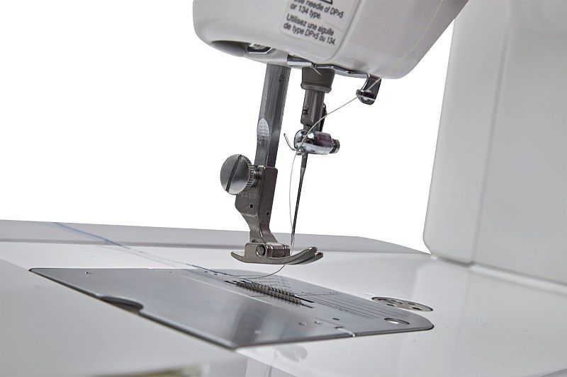 Прямострочная швейная машина Juki TL-2300 Sumato