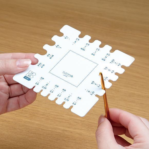 Лоскутная линейка и измеритель диаметра Clover 3200