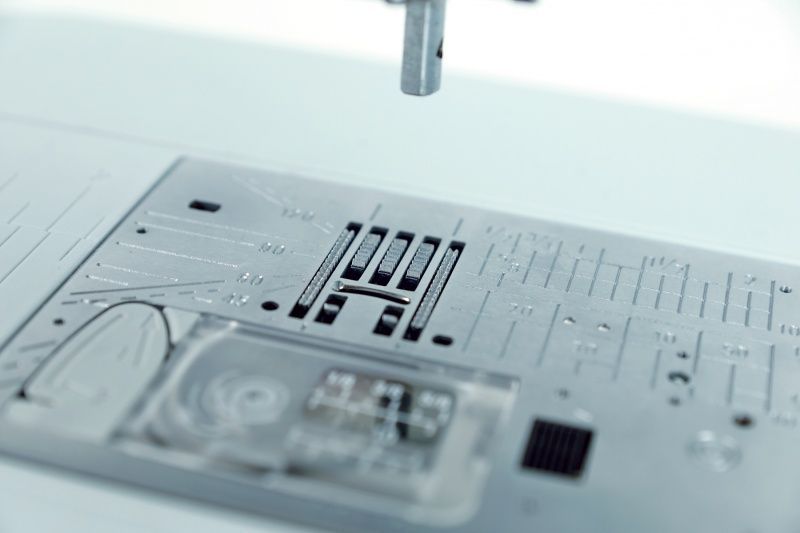Швейная машина Janome Skyline S5