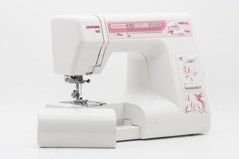 Швейная машина Janome 90e
