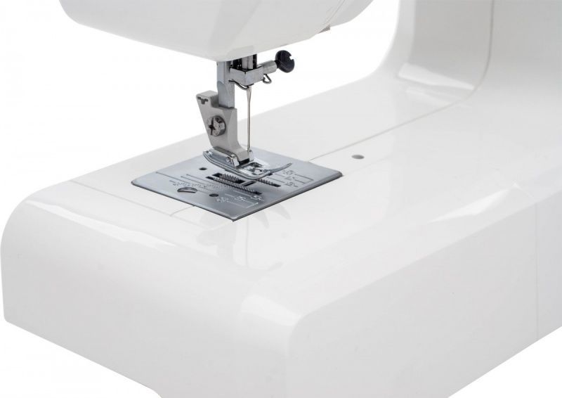 Швейная машина Janome 3112R