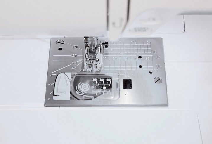 Швейная машина Janome ArtDecor 7180