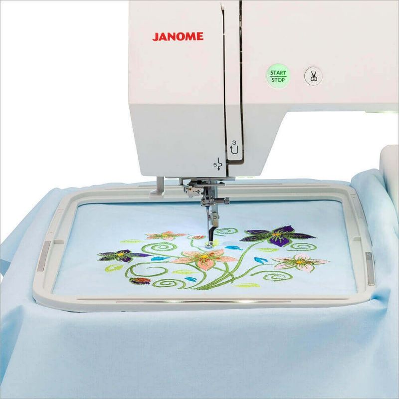 Вышивальная машина Janome Memory Craft 500E