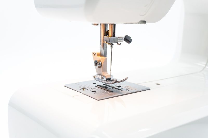 Швейная машина Janome V-12 Escape