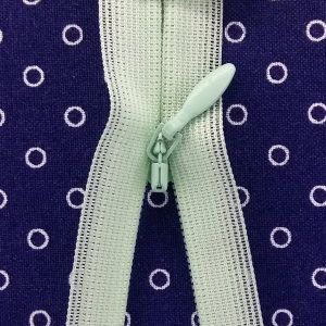 Молния потайная 22см, неразъемная тип 2 (4,20мм) YKK 0004715/22 CHC-26 (823)