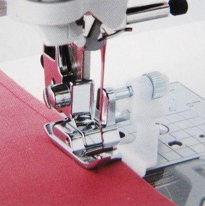 Лапка Janome для потайной строчки 611-411-000