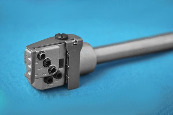 Иглодержатель оверлока Elna 745/845 Janome 1200D в сборе