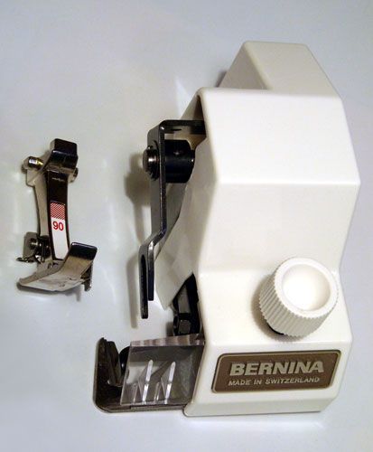 Лапка Bernina №90 для кромкообрезателя