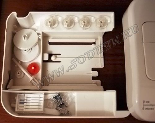 Швейная машина Janome QC 2325
