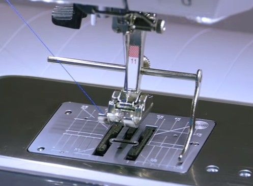 Лапка Bernina №11 для шитья толстыми нитями