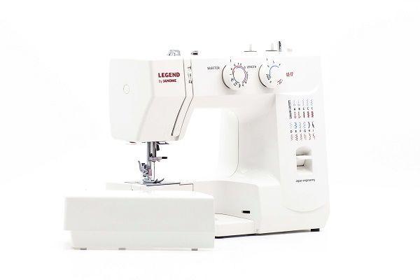 Швейная машина Janome LE-17