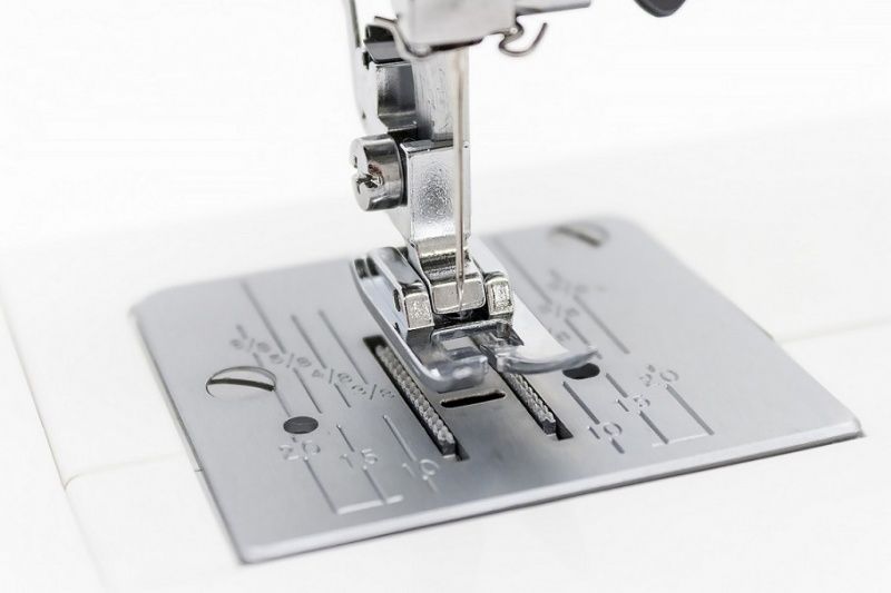 Швейная машина Janome PS-15