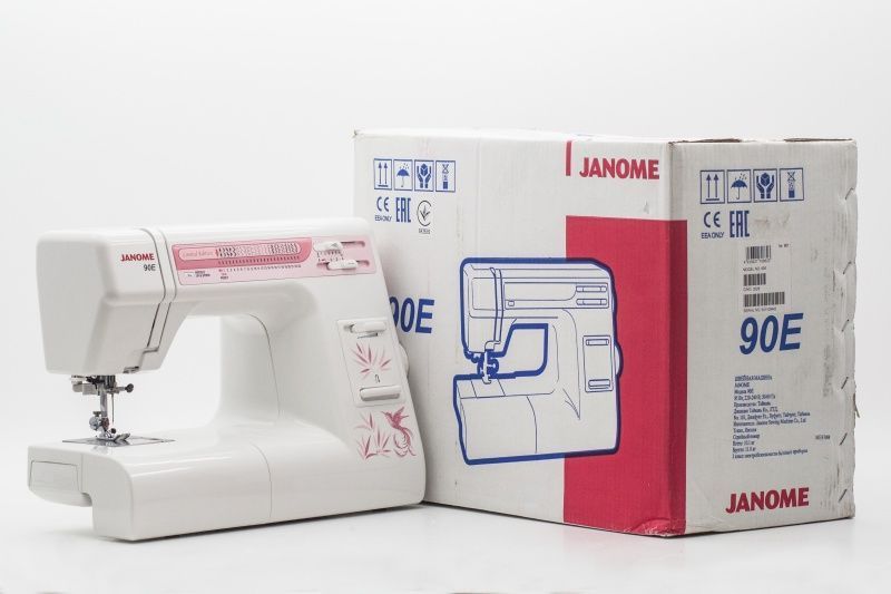 Швейная машина Janome 90e